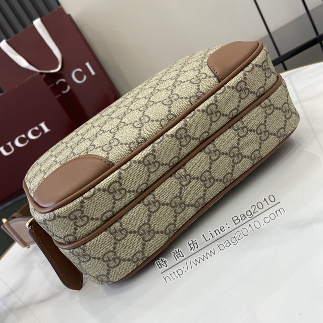 Gucci專櫃古馳最新款Emblem男士旅行系列斜挎包肩背包 jh2581型號：821160